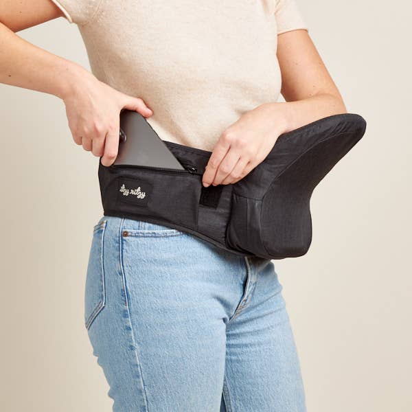 Itzy Ritzy - Itzy Hold & Fold™ - Hip Seat Carrier