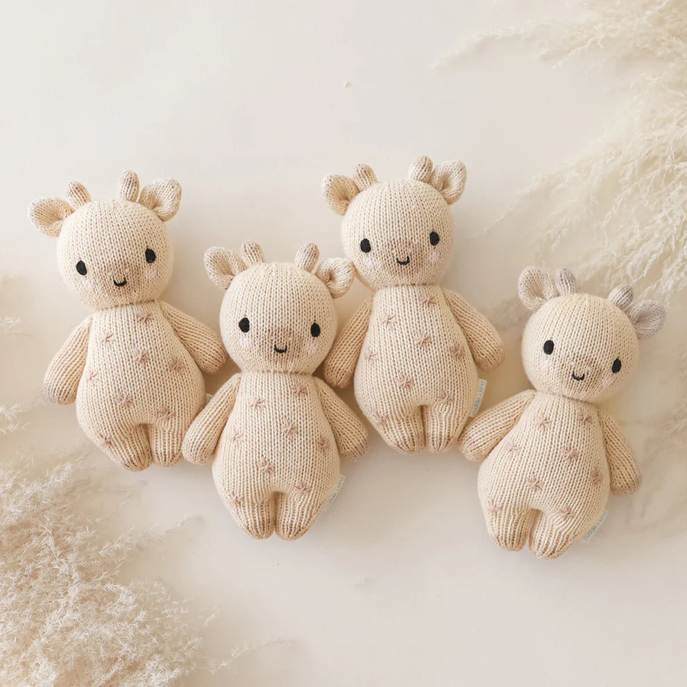 Cuddle + Kind -Baby Giraffe - Baby Animal Collection