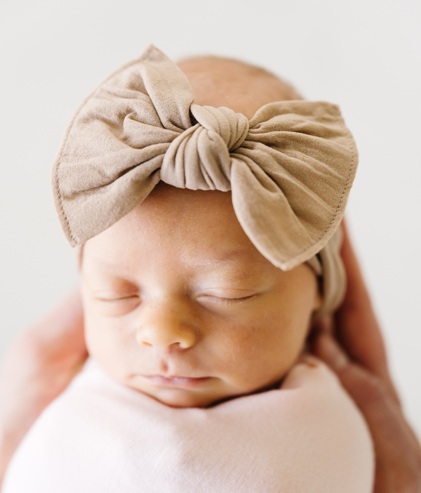 Baby Bling Bows - THE KNOT Soft nylon headband: oak
