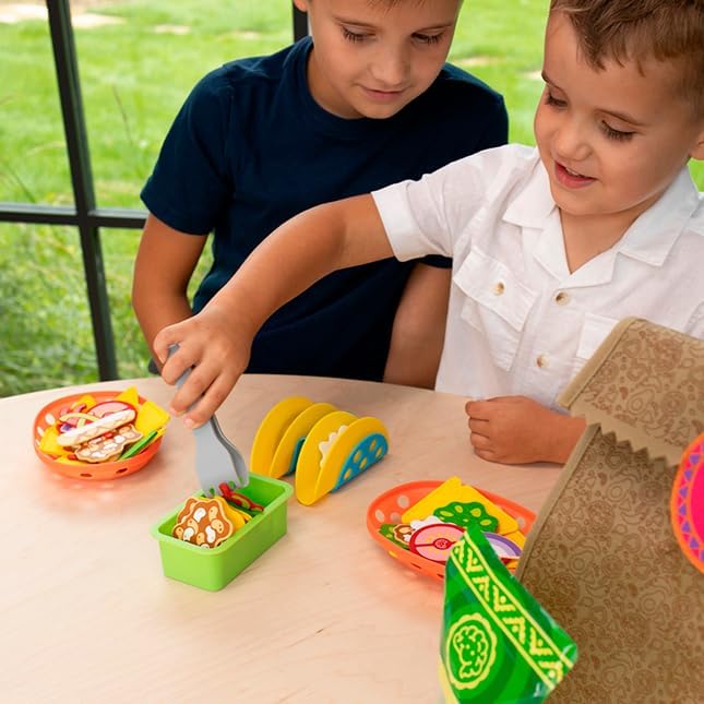 Fat Brain Toy Co. - Pretendables Nacho Set