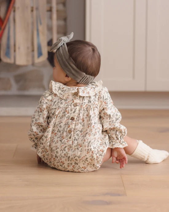 Quincy Mae - Callie Romper || Holiday Floral