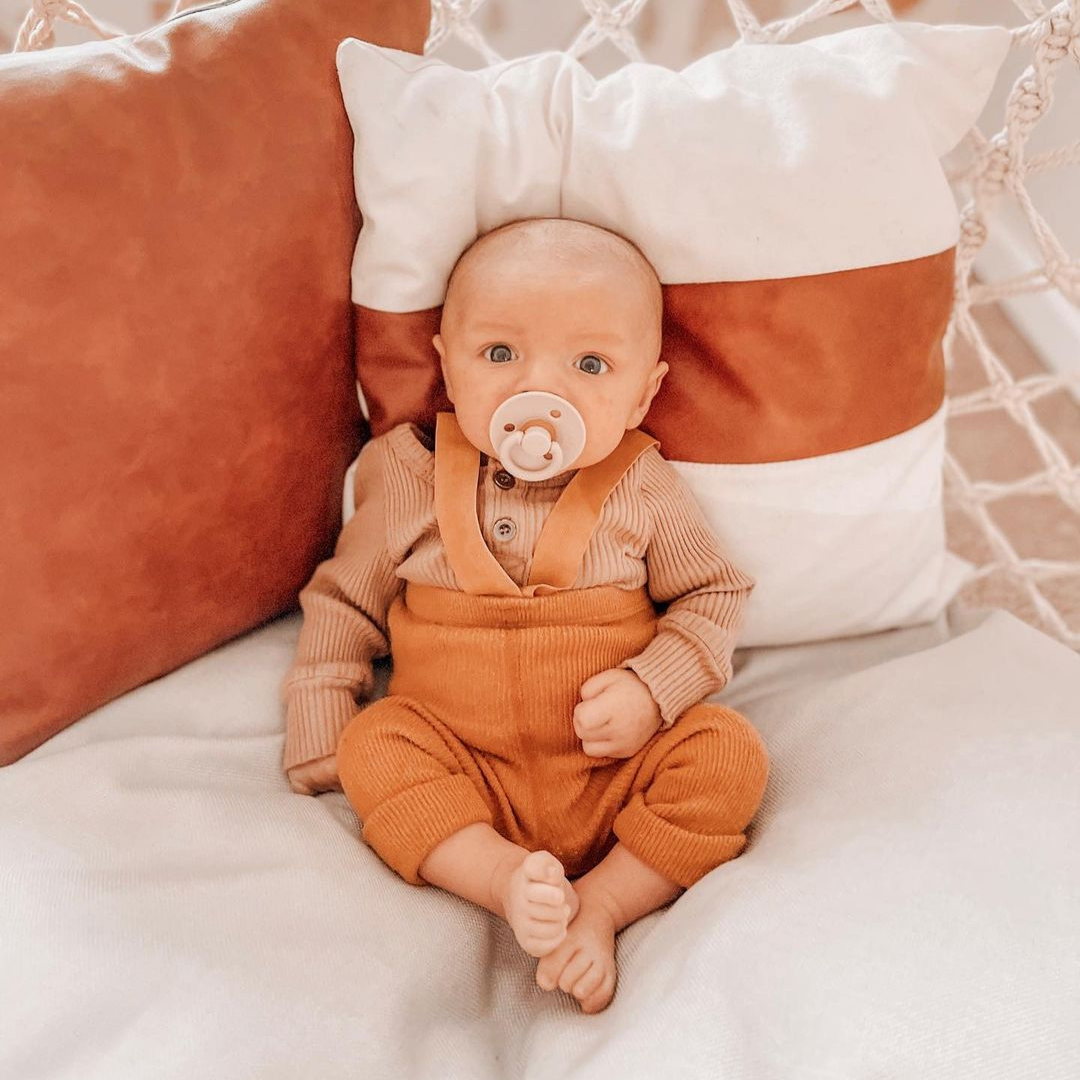 Itzy Ritzy - Itzy Soother™ Natural Rubber Paci Sets: Coconut + Toast (0-6m)
