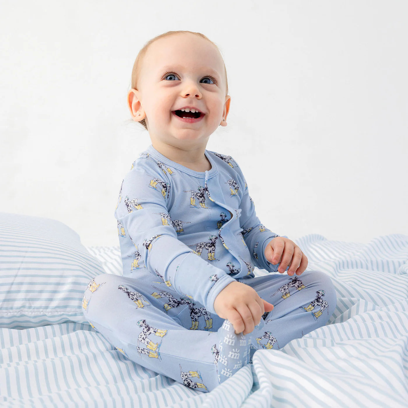 Magnetic Me - Spots and Splashes Modal Footie