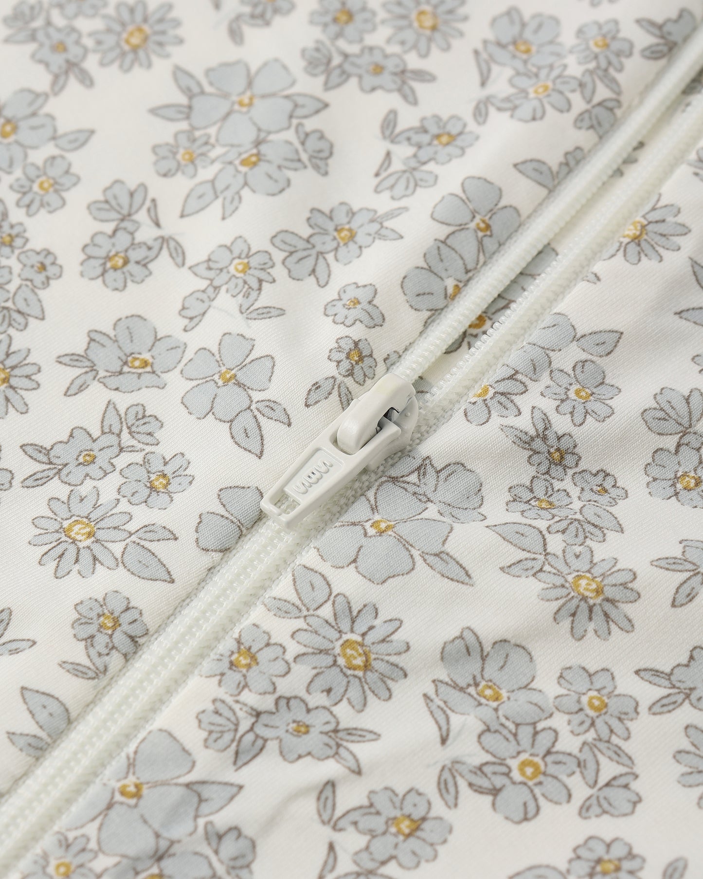 Quincy Mae - Bamboo Zip Footie || Blue Floral