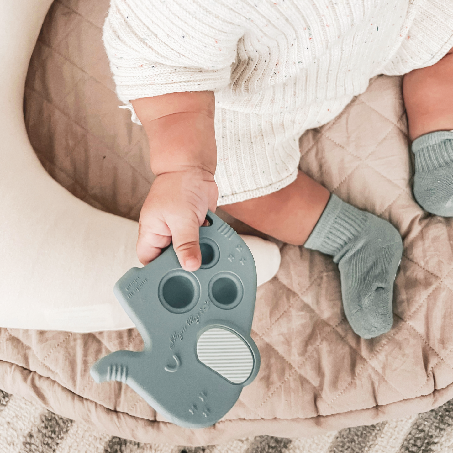 Itzy Ritzy - Itzy Pop™ Sensory Popper Toy: Elephant