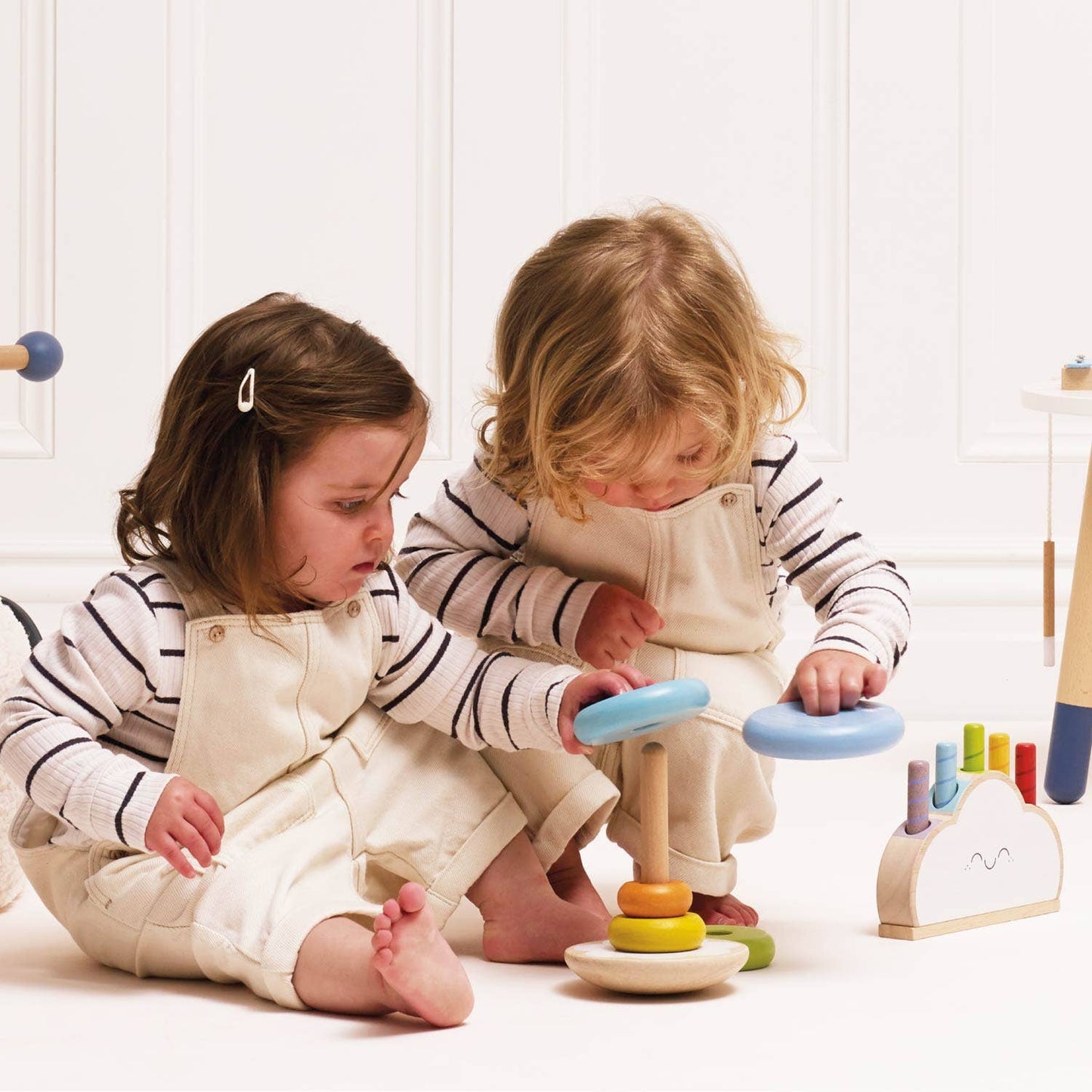 Le Toy Van, Inc. - Rainbow Stacking Tower