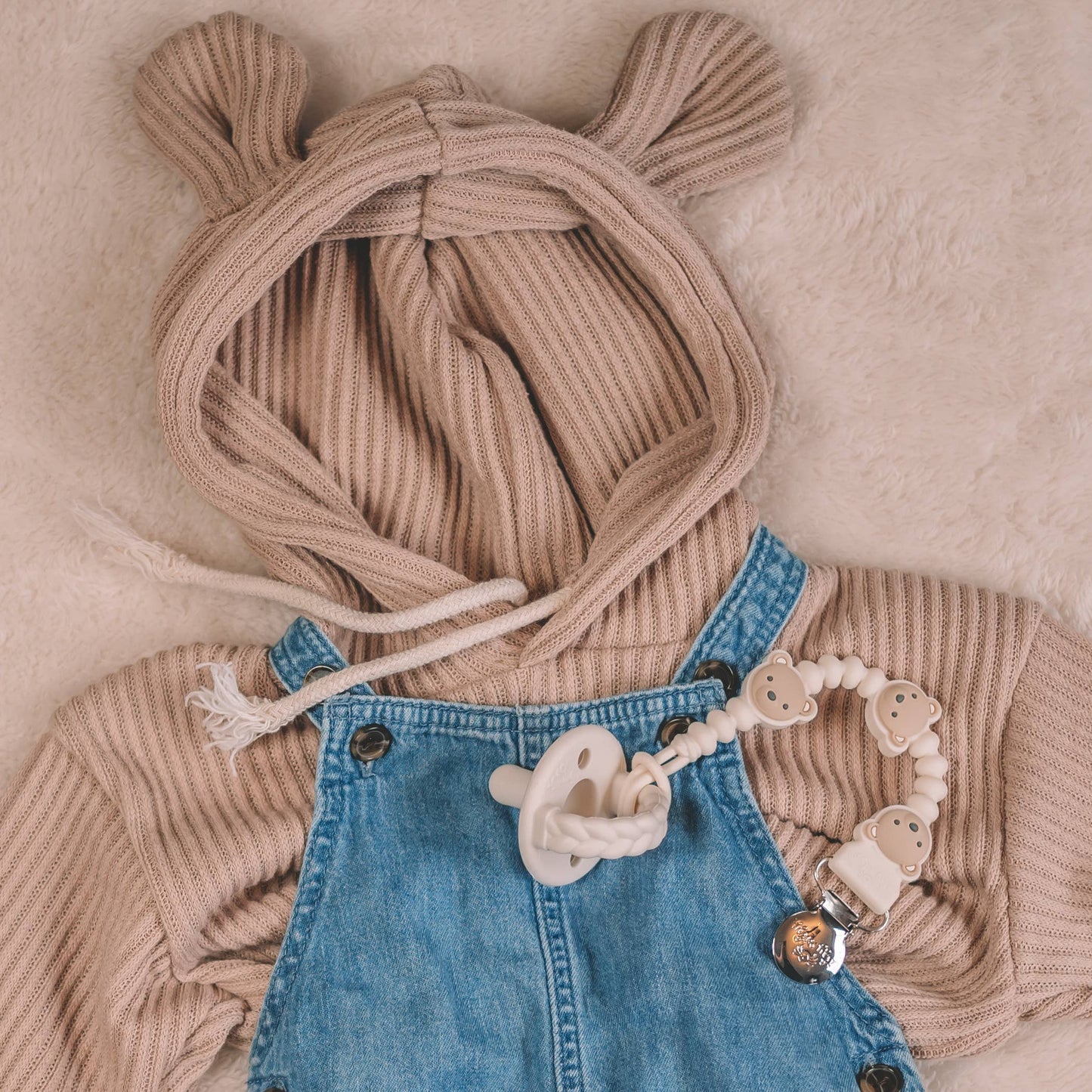 Itzy Ritzy - Sweetie Strap Plus™ Bear