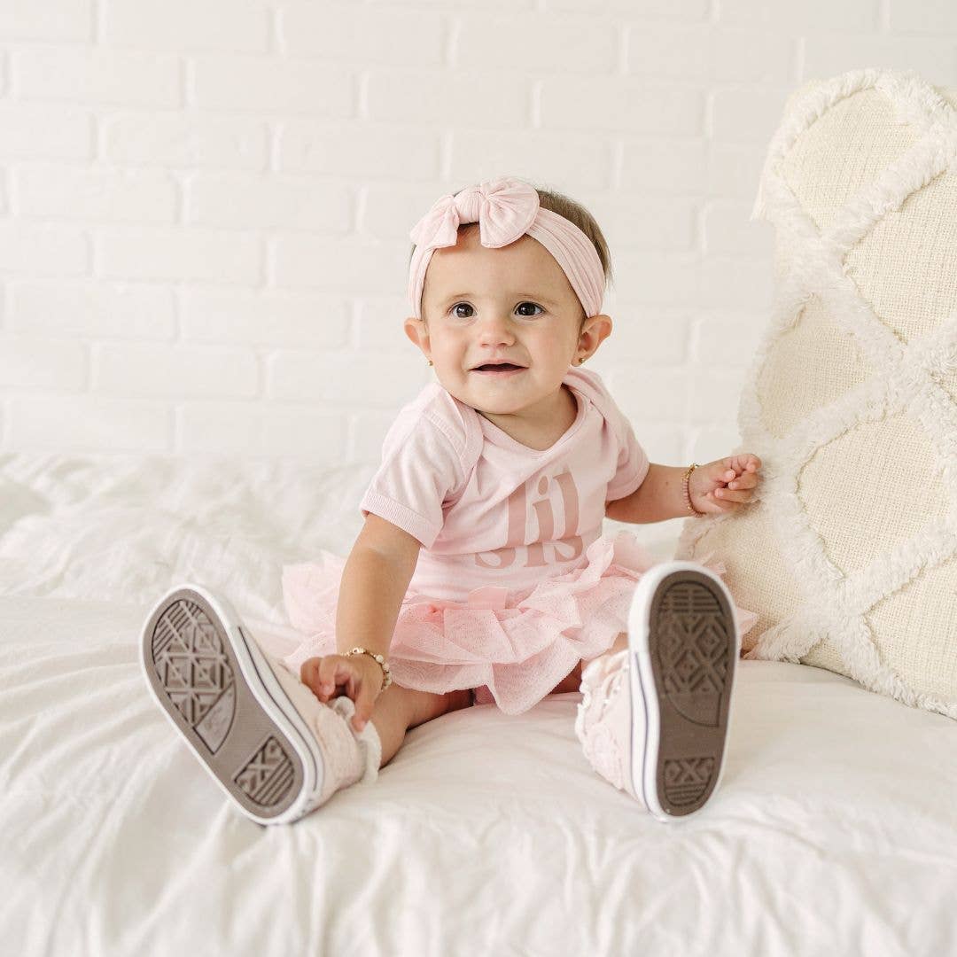 Sweet Wink - Lil Sis Short Sleeve Bodysuit