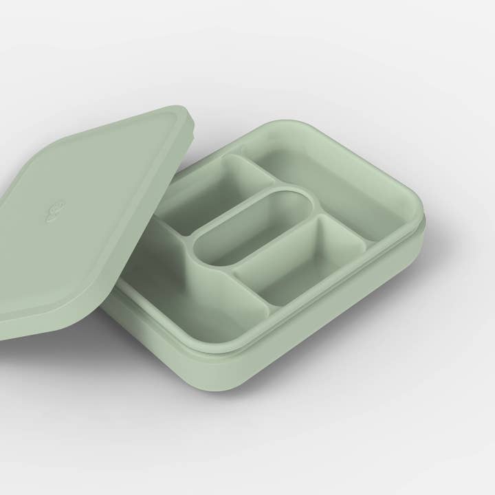 ezpz - Baby-Led Weaning Travel Box (Baby 6+ months): Sage