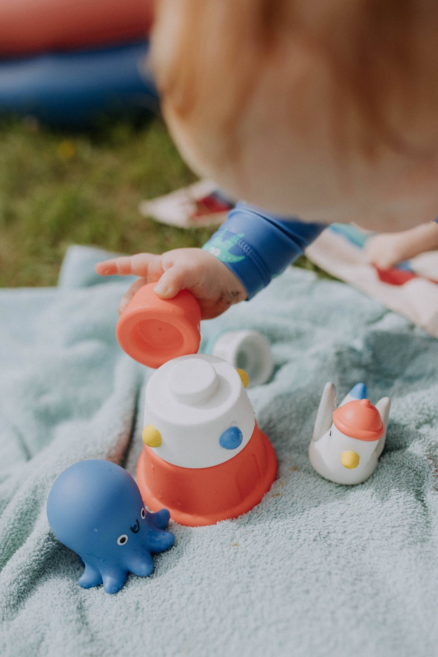 Itzy Ritzy - Itzy Stack & Squirt™ Bath + Water Toy