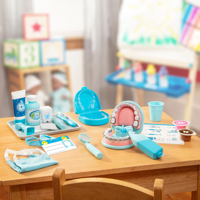 Melissa & Doug - Super Smile Dentist Play Set