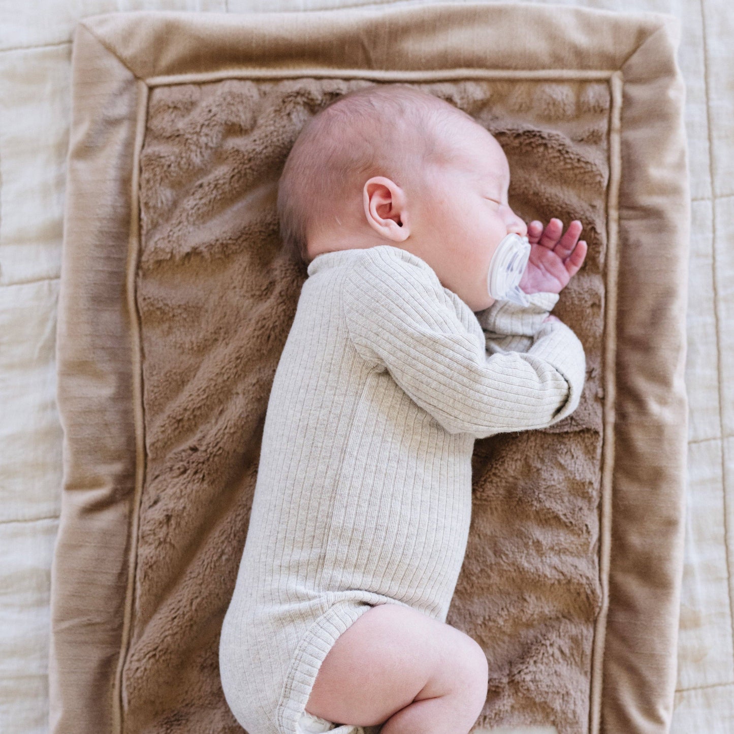 Saranoni - LUSH MINI BLANKETS: Hazelnut