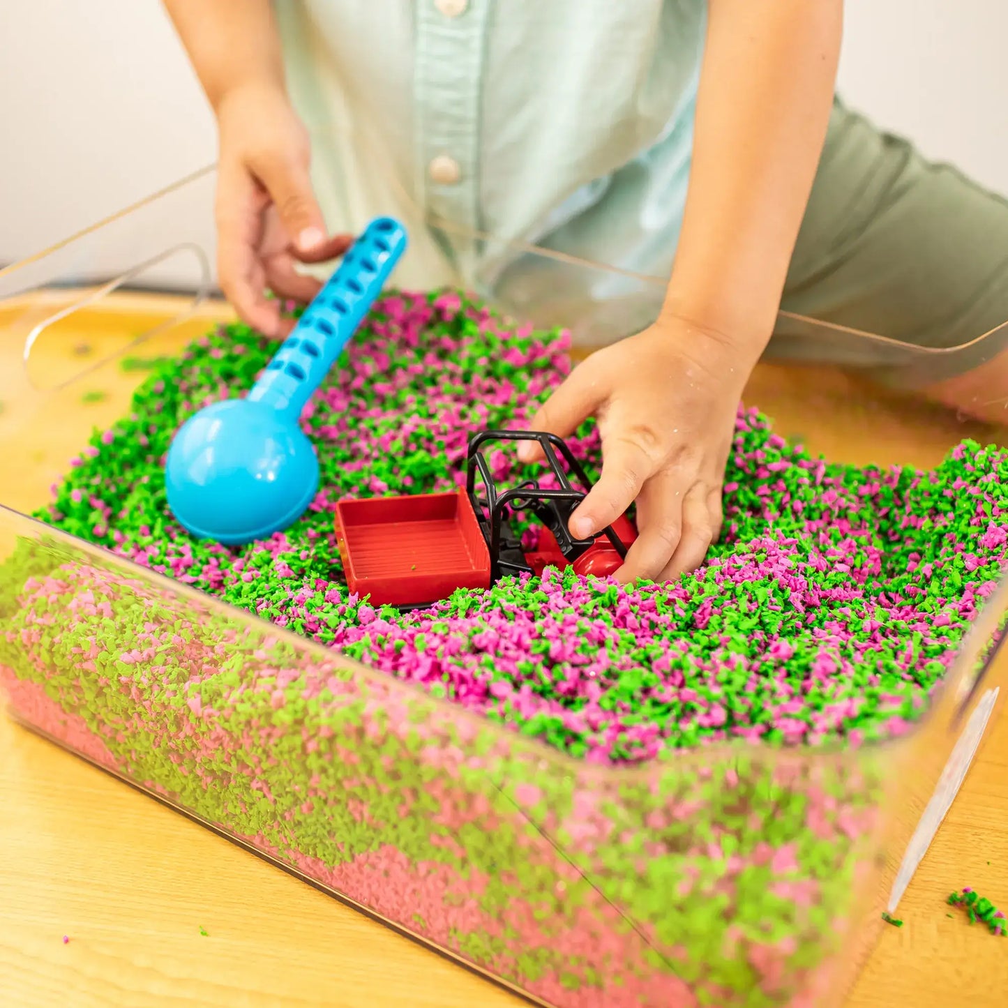 Learning Resources - Playfoam® Pluffle™ Purple, Green, Pink or Yellow