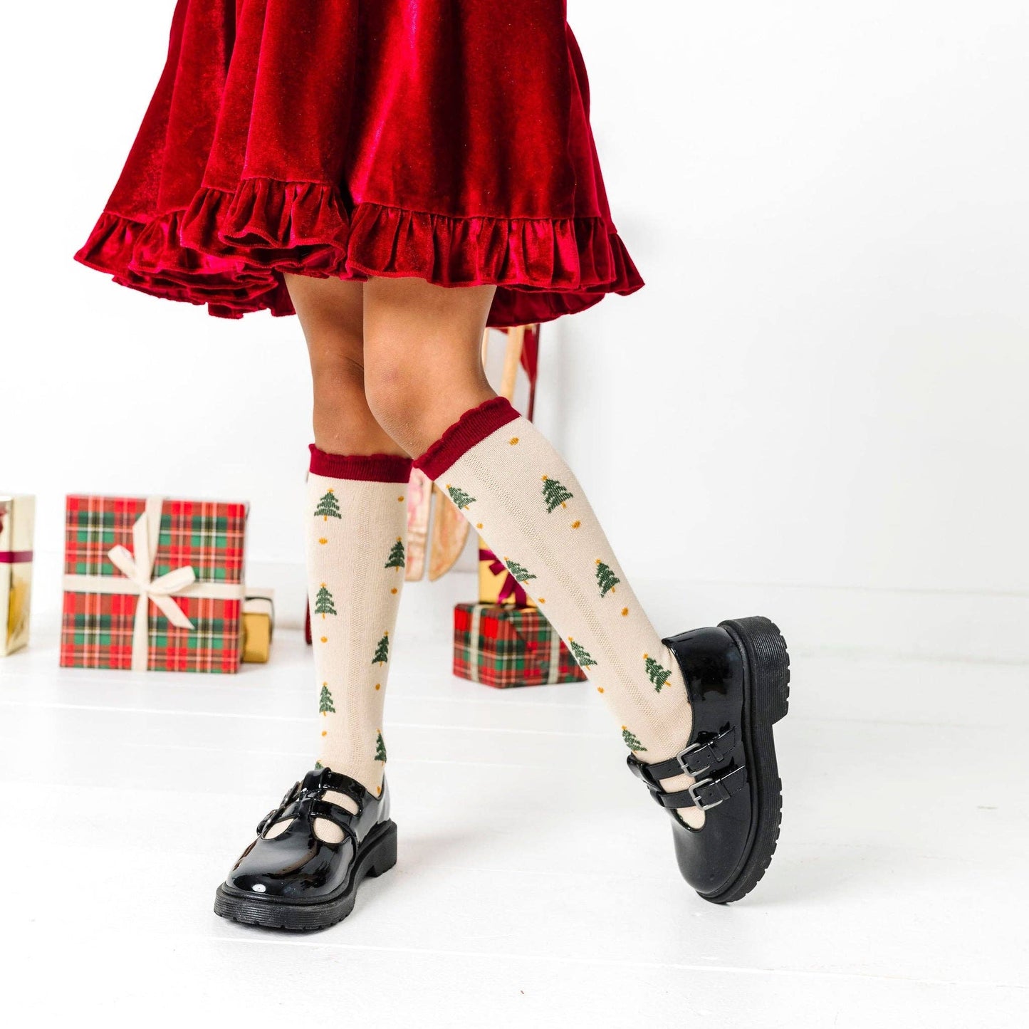 Little Stocking Co. - Tree Farm Scalloped Knee Socks