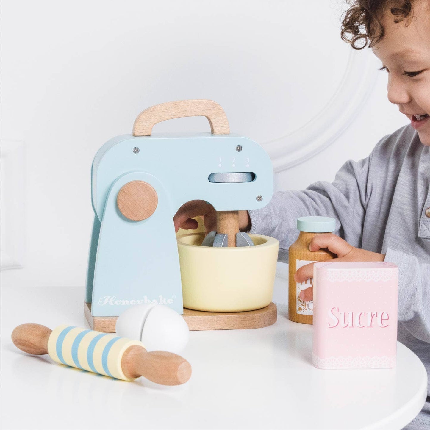 Le Toy Van, Inc. - Bakers Mixer Set & Accessories