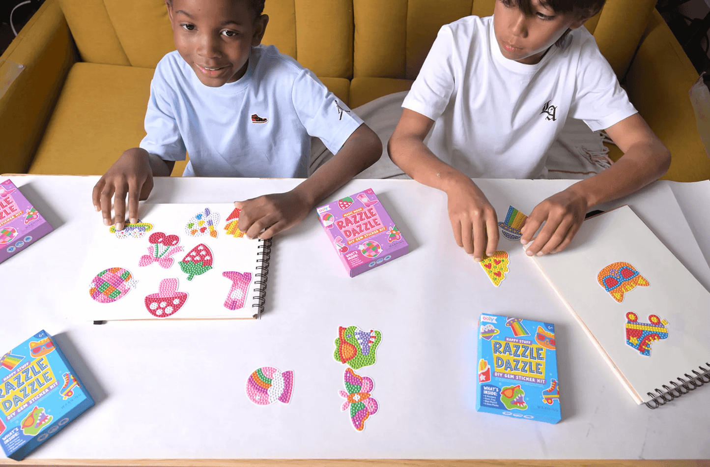 OOLY - Mini Razzle Dazzle DIY Gem Sticker Kit - Magic Mood