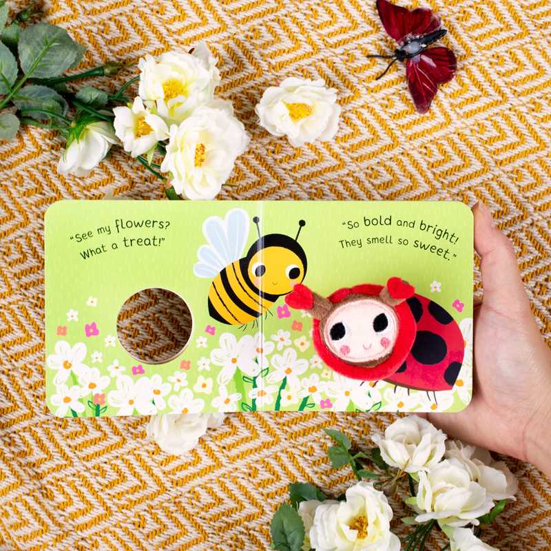Simon & Schuster - You're My Little Cuddle Bug Finger Puppet Book
