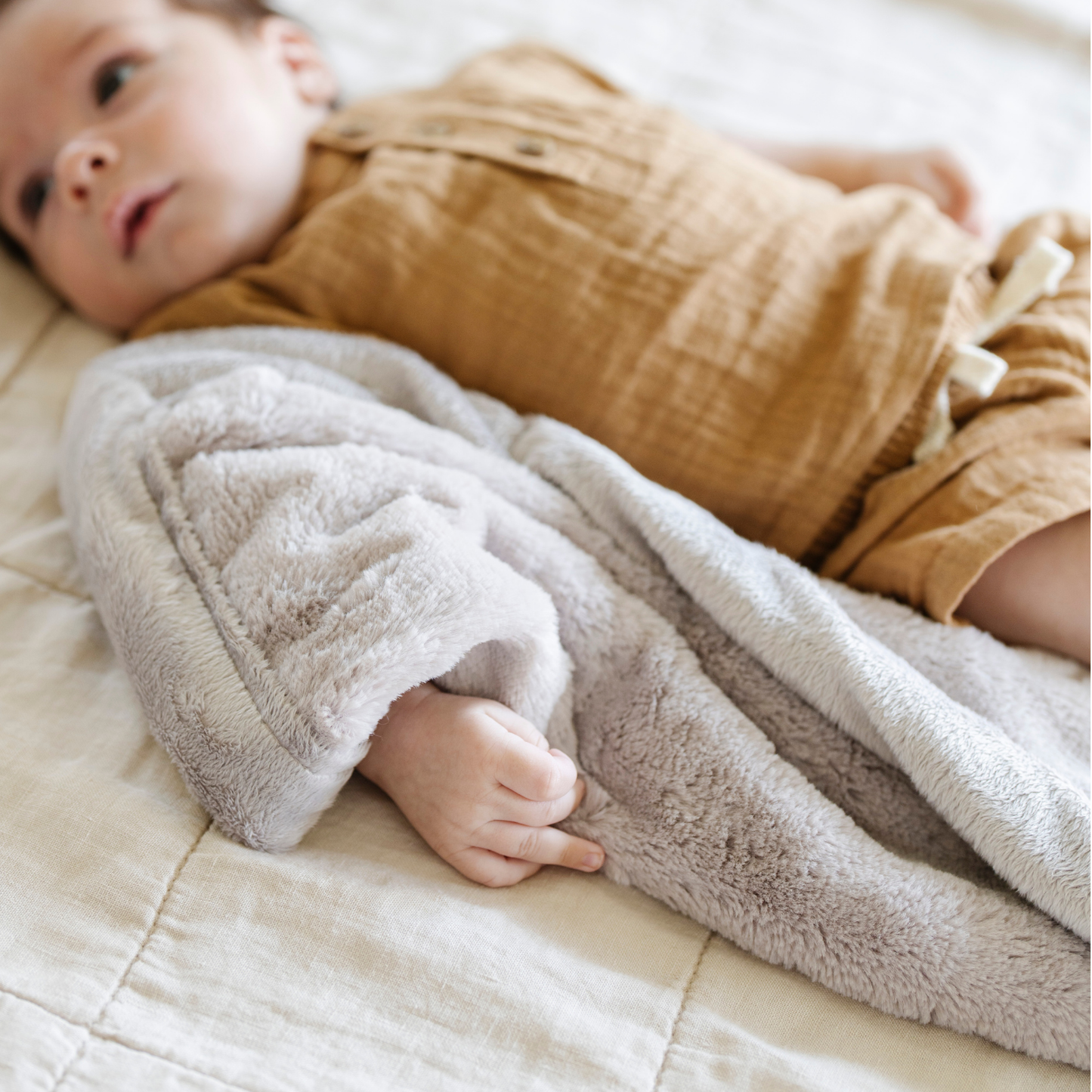 Saranoni - LUSH MINI BLANKETS: Feather