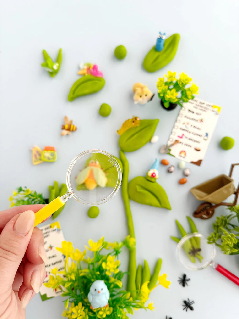 Earth Grown KidDoughs - Backyard Bug Seek 'n Find Play Kit