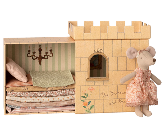 Maileg - Princess and the pea, Big sister mouse