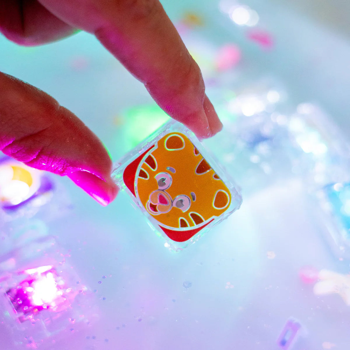 Glo Pals - Daniel Tiger Light-Up Cubes