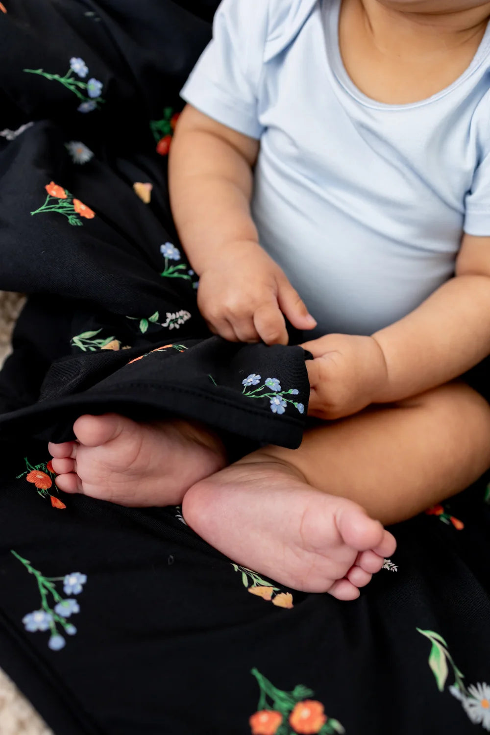 Kyte Baby - Baby Blanket in Midnight Wildflower 1.0