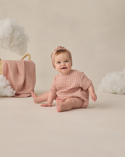 Quincy Mae - Relaxed Bubble Romper || Blush