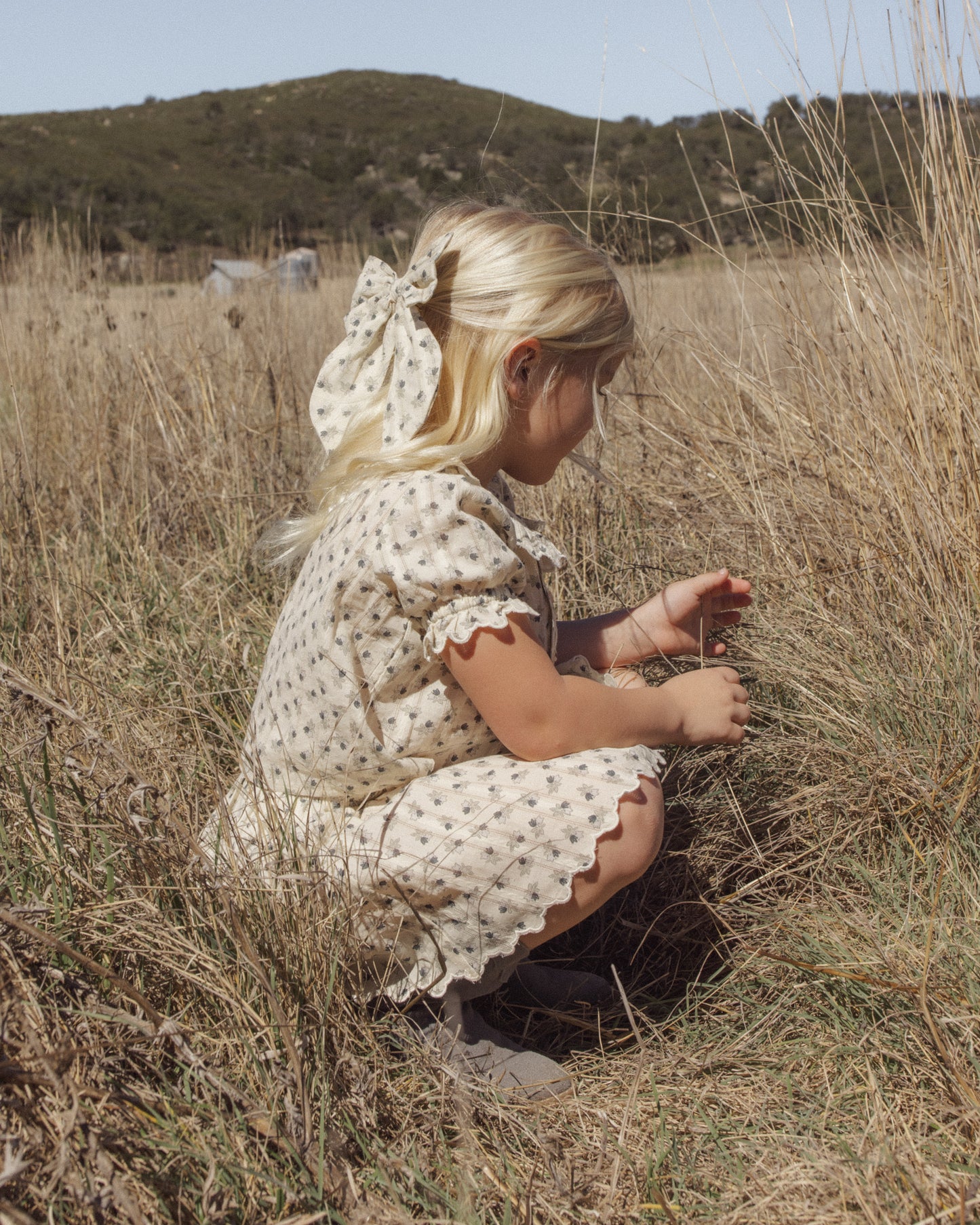 Rylee + Cru - Oversized Bow || Vintage Fleur