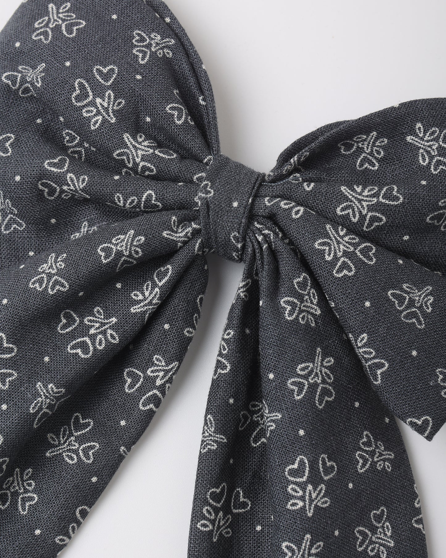 Rylee + Cru - Oversized Bow || Heart Ditsy