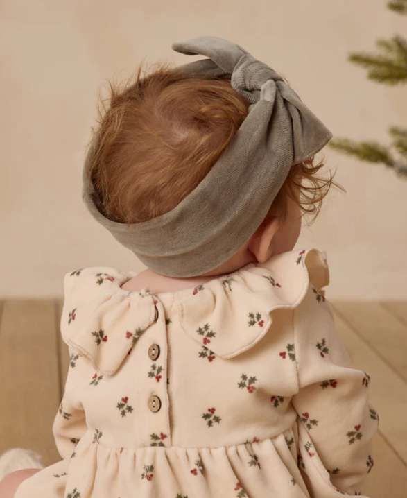 Quincy Mae - Wendy Romper || Holly Berry