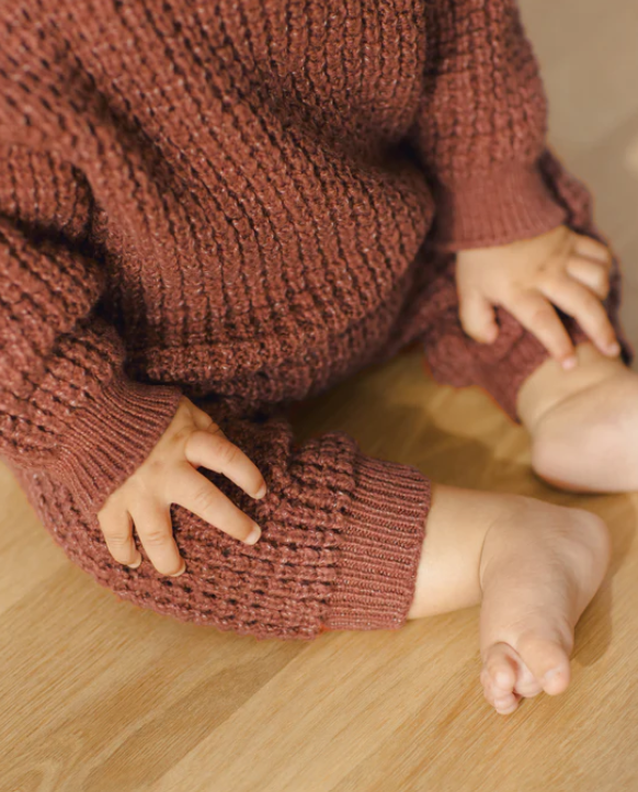 Quincy Mae - Chunky Knit Pant || Cranberry