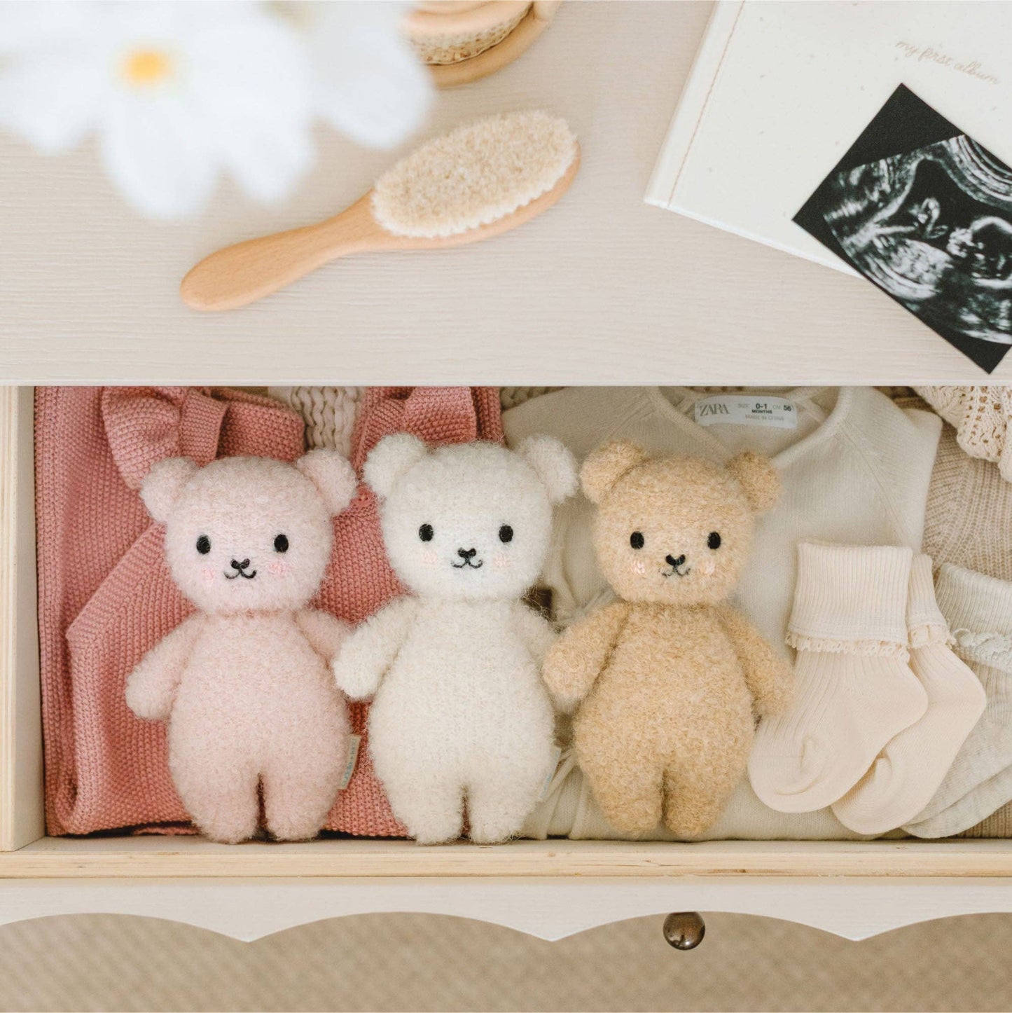 cuddle+kind - Baby bouclé bear (strawberry)