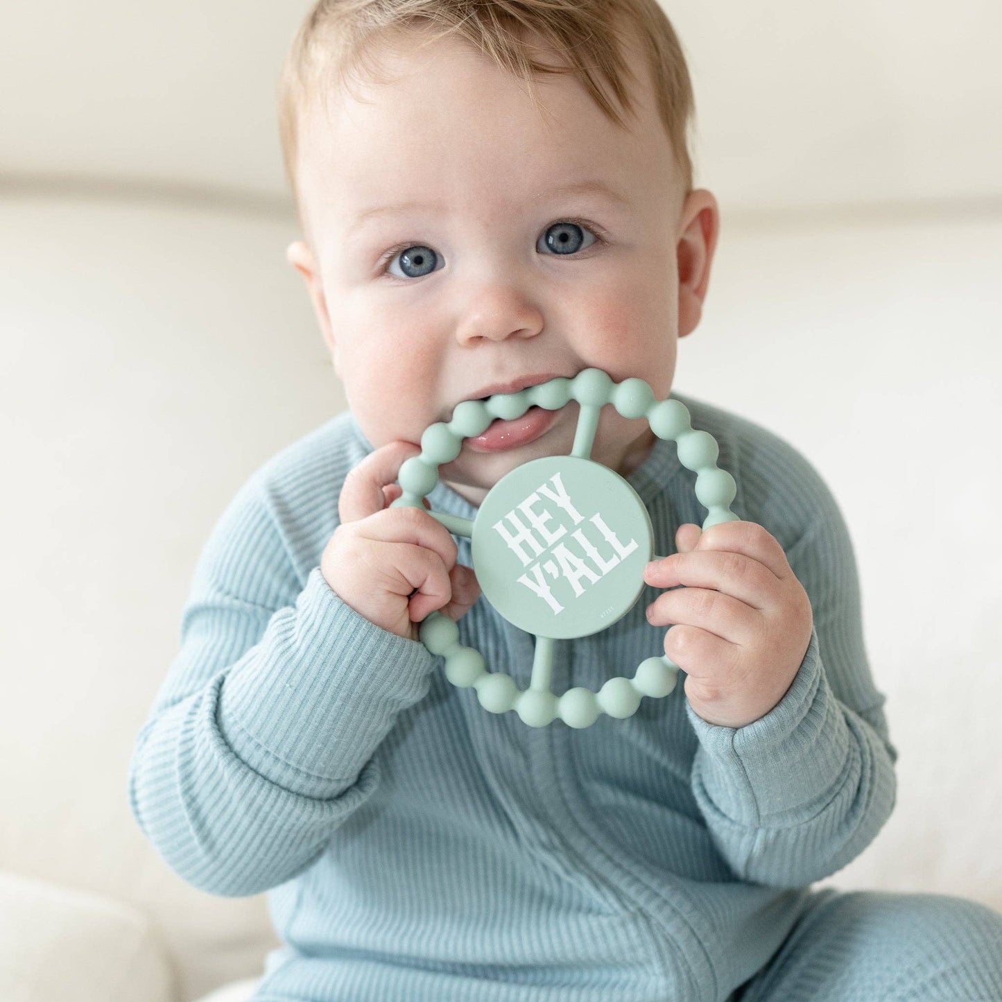 Bella Tunno - Hey Yall Happy Teether