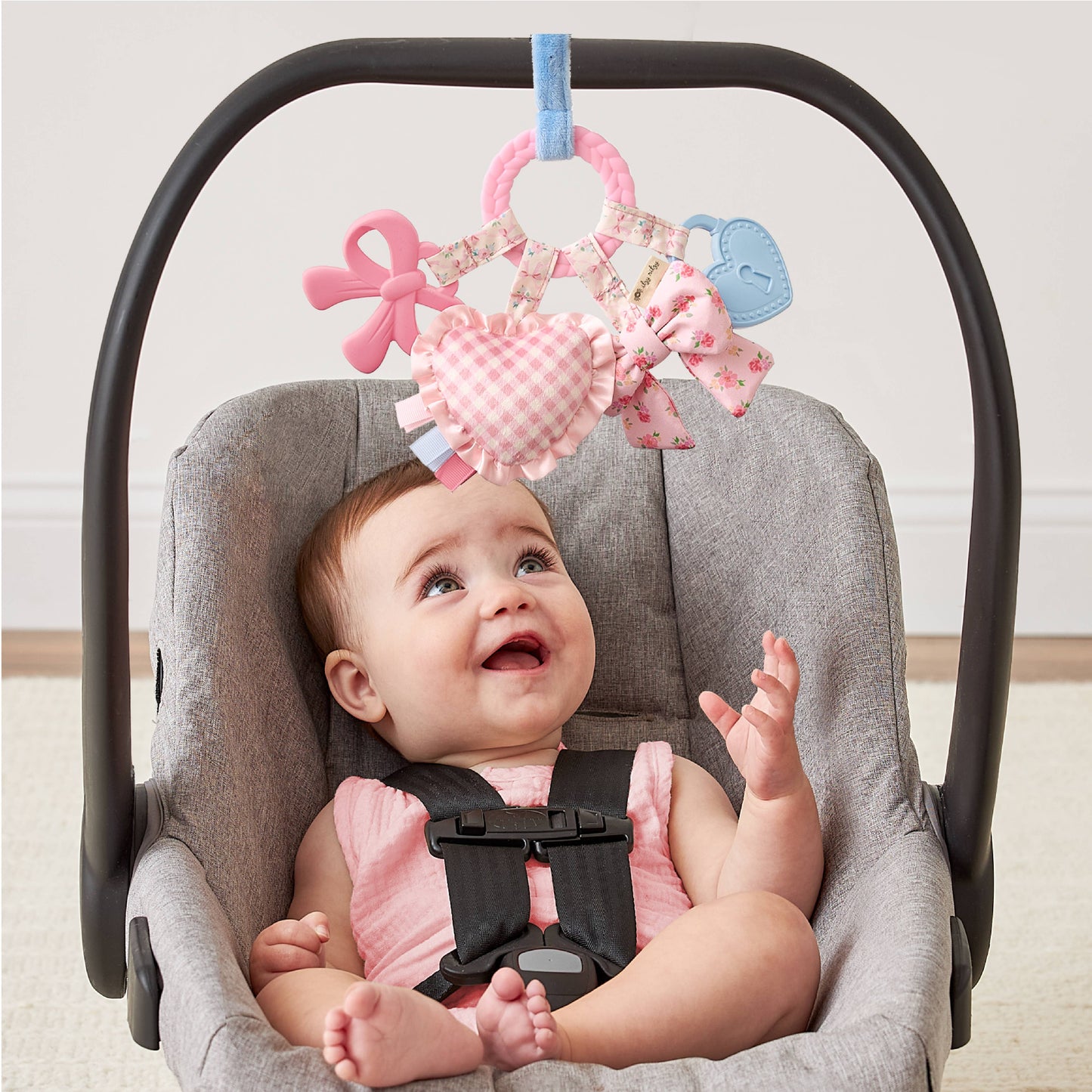 Itzy Ritzy - Bow Bitzy Busy Ring™