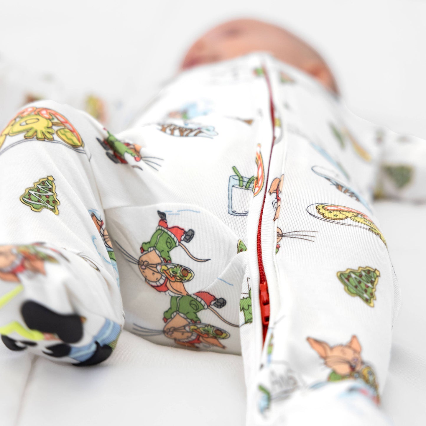 Bellabu Bear - If You Give A Mouse A Cookie Christmas Bamboo Convertible Footie