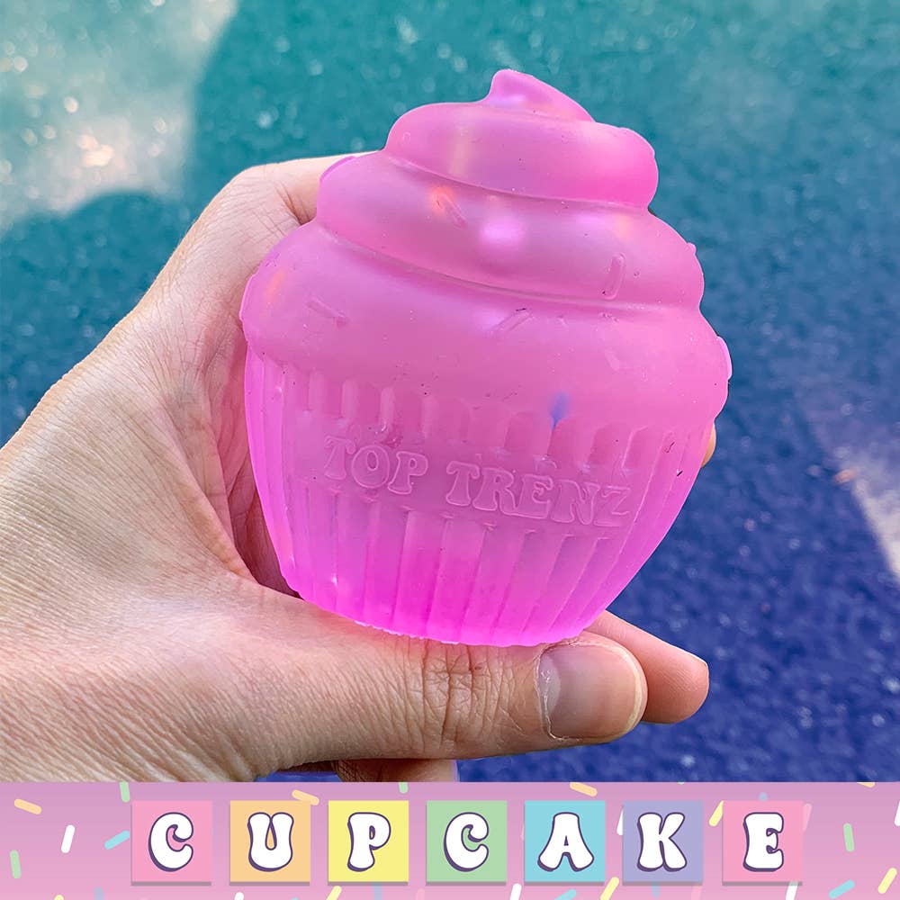 Top Trenz Inc - Super Duper Sugar Squisher Toy - Sprinkle Filled Cupcakes (limit 1)