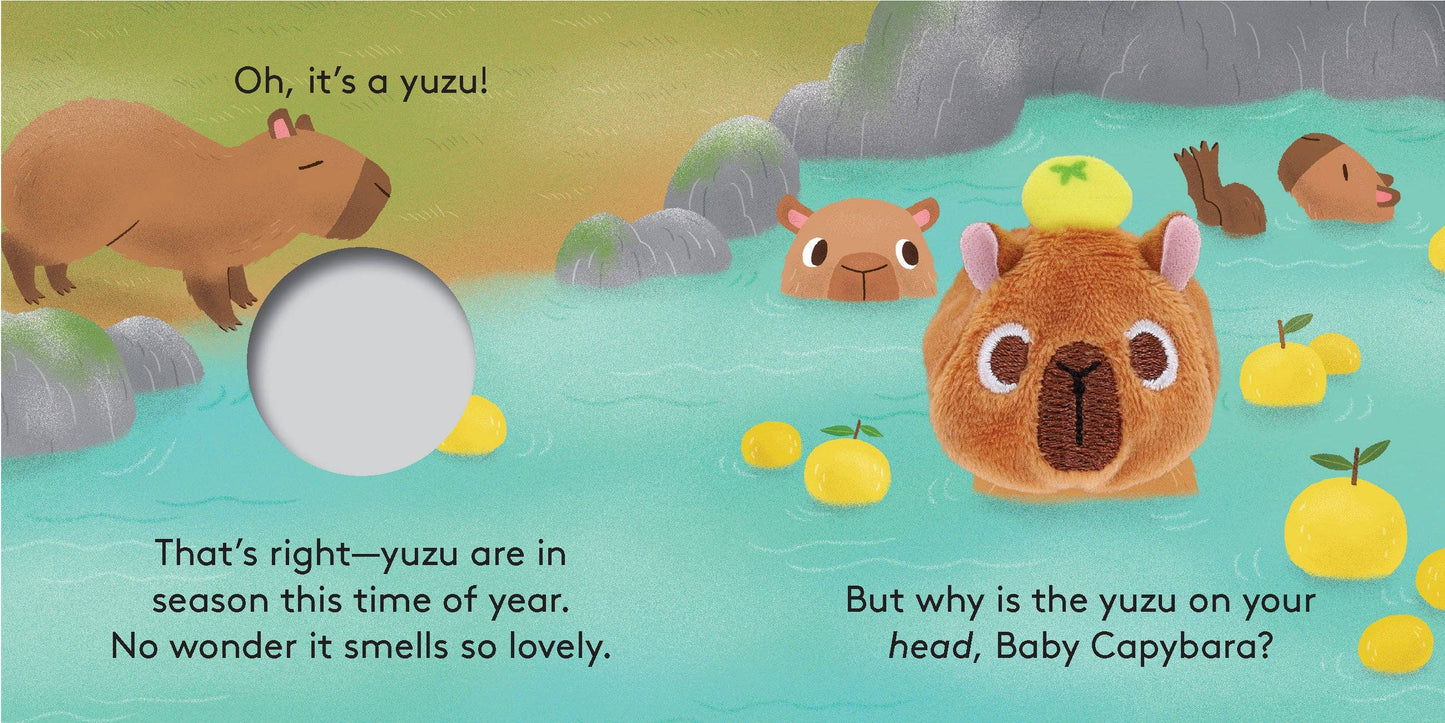 Chronicle Books - Baby Capybara: Finger Puppet Book