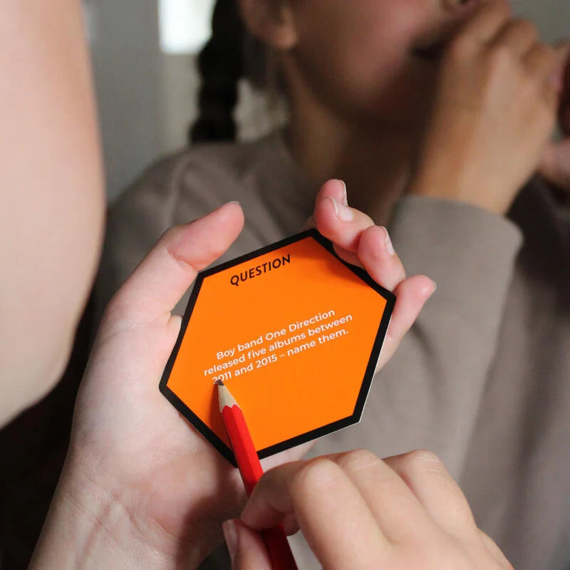 Professor Puzzle - Know It All Fast-Paced Card Game